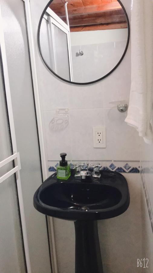 מלון Habitacion Privada En Jardin Cerca Al Parque מראה חיצוני תמונה