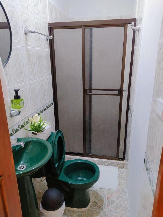 מלון Habitacion Privada En Jardin Cerca Al Parque מראה חיצוני תמונה